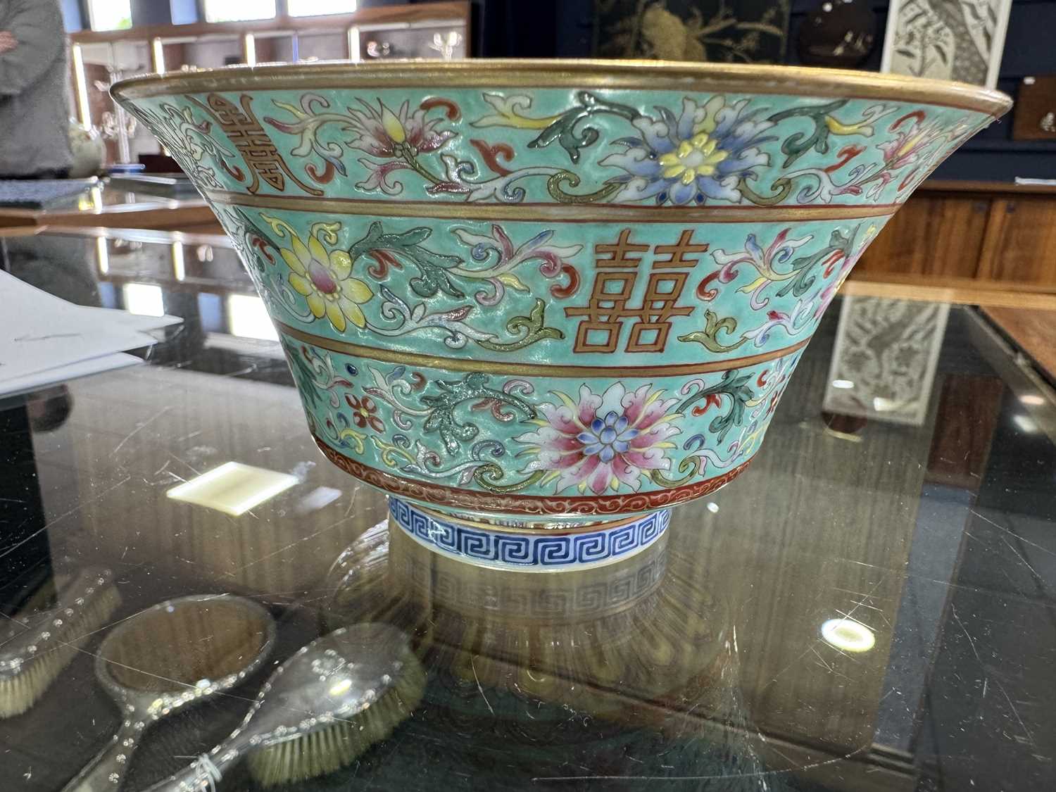 CHINESE FAMILLE ROSE 'FLOWER' BOWL, LATE 19TH/EARLY 20TH CENTURY - Image 4 of 9