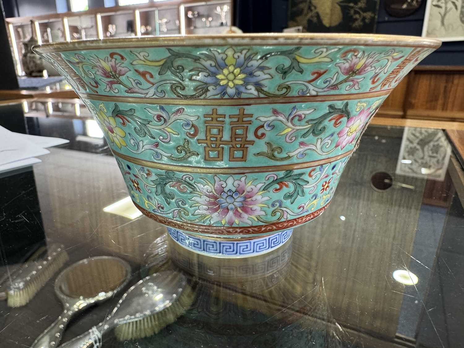 CHINESE FAMILLE ROSE 'FLOWER' BOWL, LATE 19TH/EARLY 20TH CENTURY - Bild 2 aus 9
