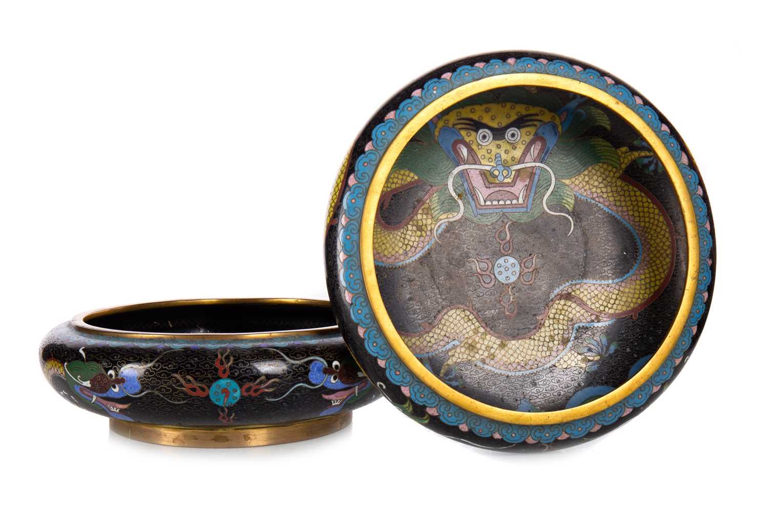PAIR OF CHINESE CLOISONNE CIRCULAR BOWLS, LATE 19TH CENTURY - Image 2 of 17