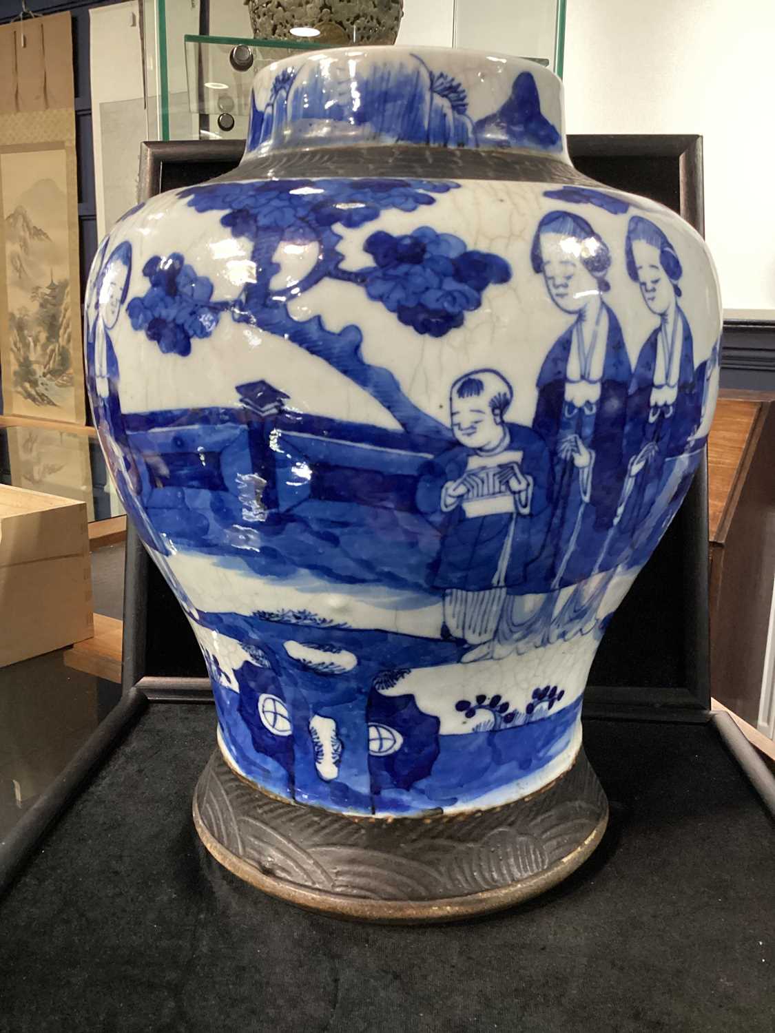 CHINESE BLUE AND WHITE CRACKLE GLAZE VASE, LATE 19TH/EARLY 20TH CENTURY - Image 2 of 6