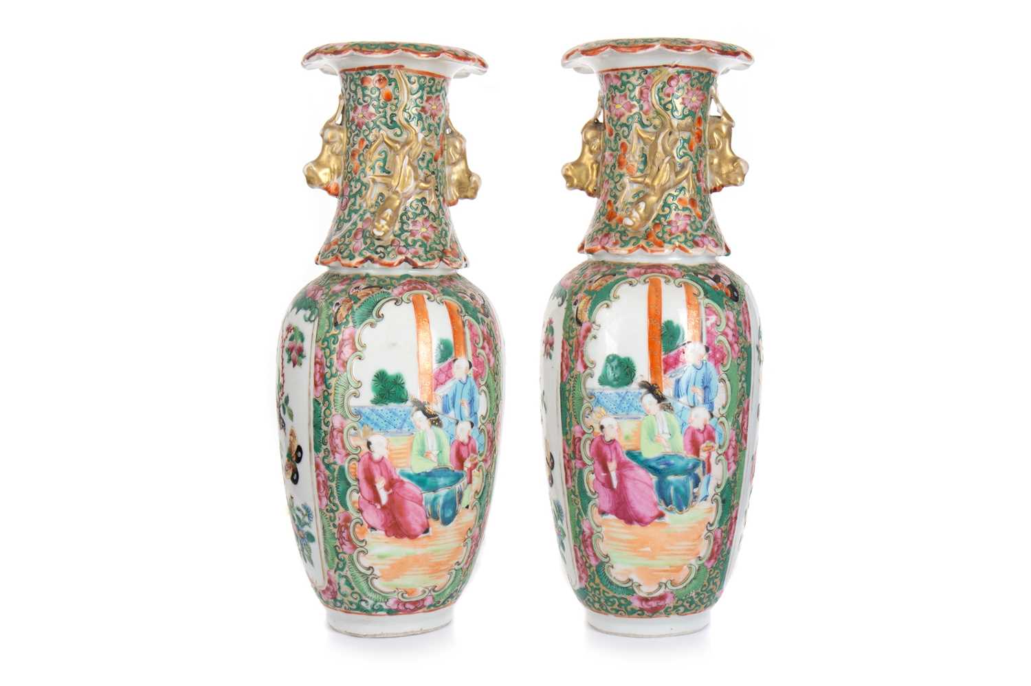 PAIR OF CHINESE FAMILLE ROSE VASES, MID 19TH CENTURY