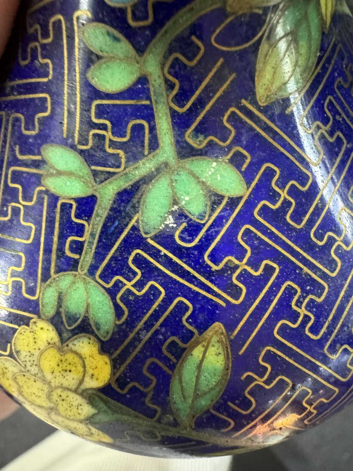 GROUP OF THREE CHINESE CLOISONNE VASES, EARLY 20TH CENTURY - Image 4 of 5
