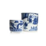 LARGE CHINESE BLUE AND WHITE PLANTER AND A SMALLER CHINESE PLANTER, LATE 19TH/EARLY 20TH CENTURY