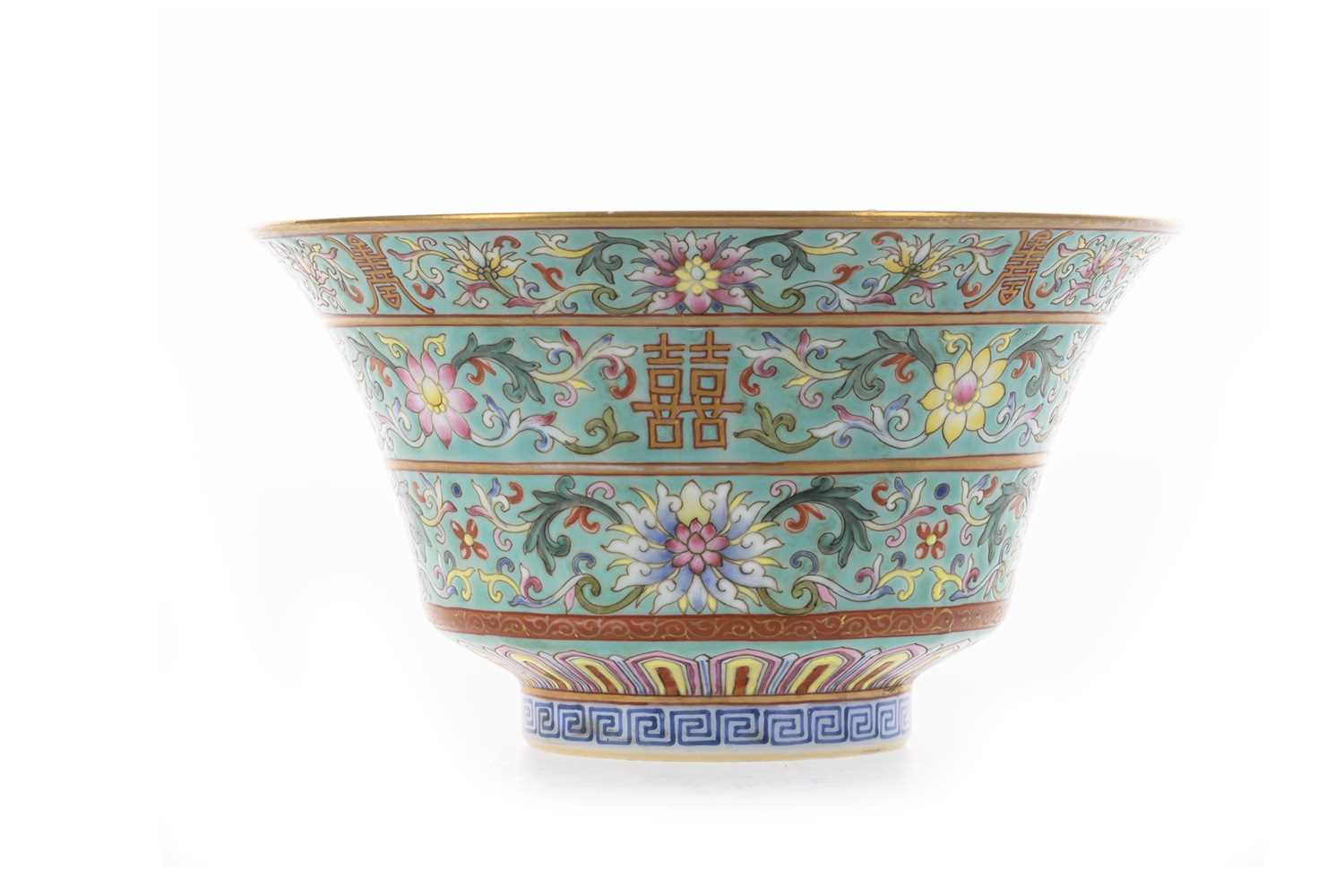 CHINESE FAMILLE ROSE 'FLOWER' BOWL, LATE 19TH/EARLY 20TH CENTURY