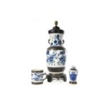 GROUP OF CHINESE BLUE AND WHITE CRACKLE GLAZE PORCELAIN, LATE 19TH/EARLY 20TH CENTURY