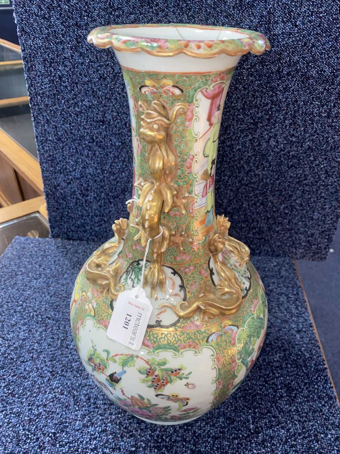 CHINESE CANTONESE VASE, MID 19TH CENTURY - Image 10 of 11