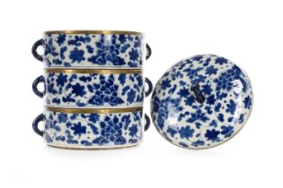 CHINESE BLUE AND WHITE THREE TIER LIDDED FOOD BOX, 20TH CENTURY