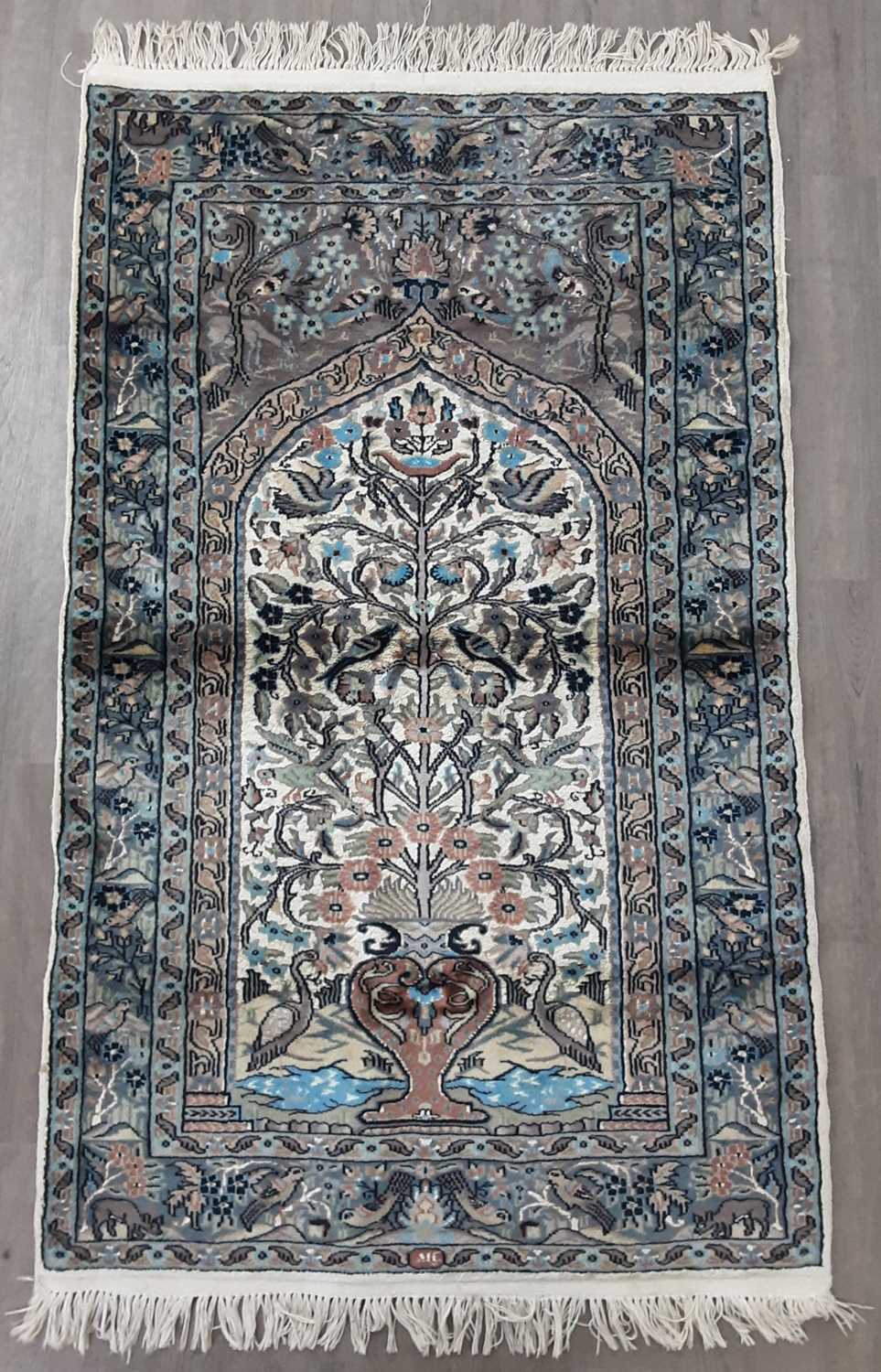 TURKISH HEREKE WOOL AND SILK RUG, LATE 20TH CENTURY - Image 2 of 3