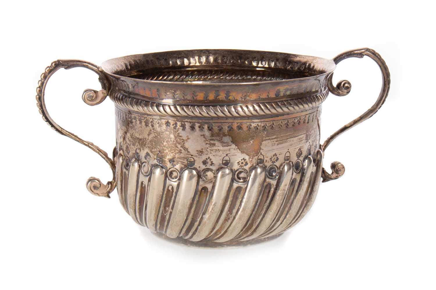 VICTORIAN SMALL SILVER PORRINGER SET, C.S.H., LONDON 1890