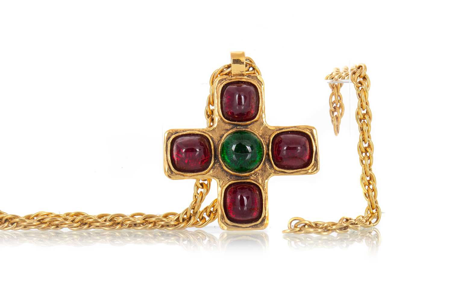 CHANEL, GRIPOIX BYZANTINE STYLE PENDANT CIRCA 1960s