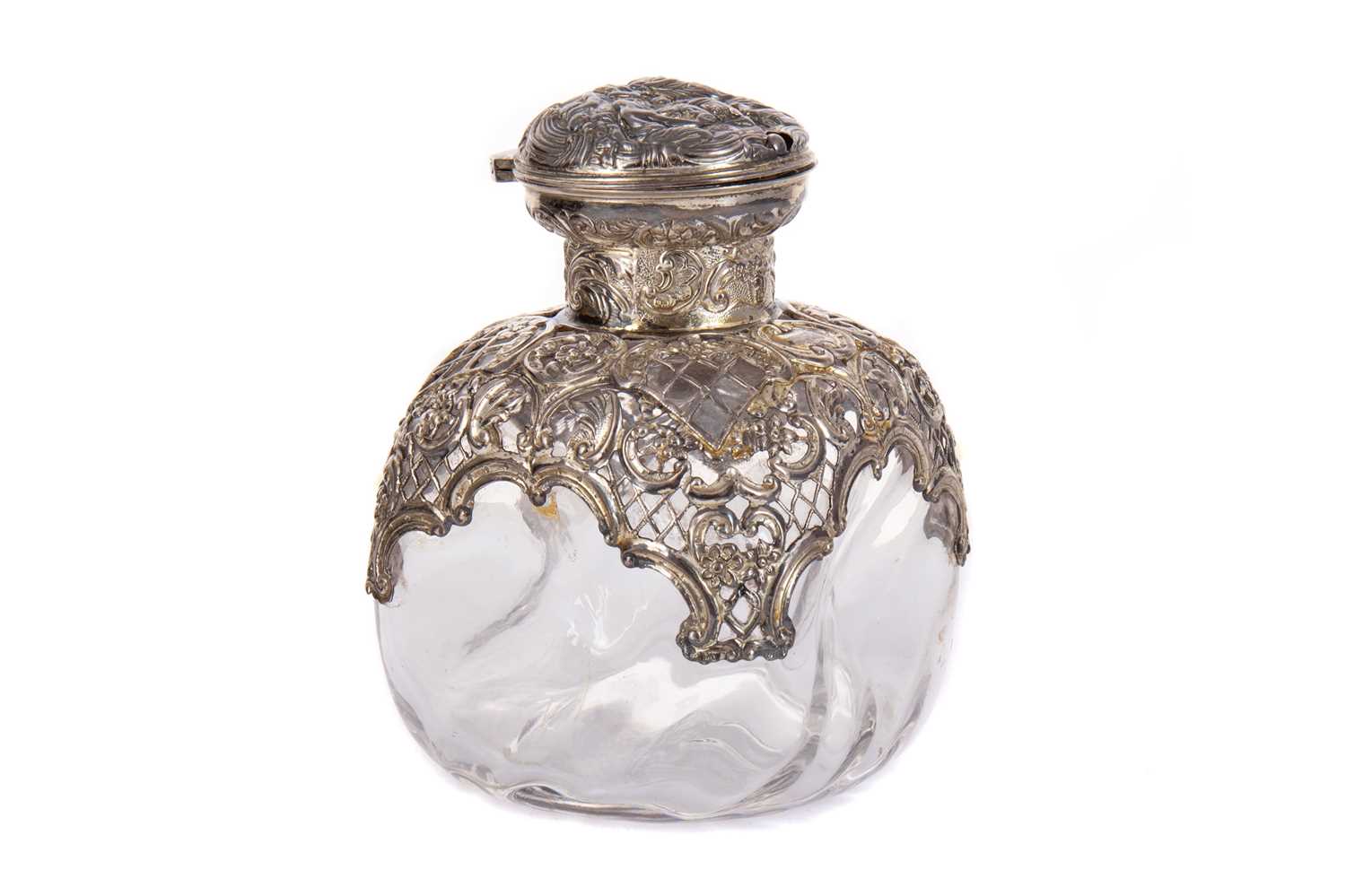 VICTORIAN SILVER AND GLASS SCENT BOTTLE WILLIAM COMYNS, LONDON 1897