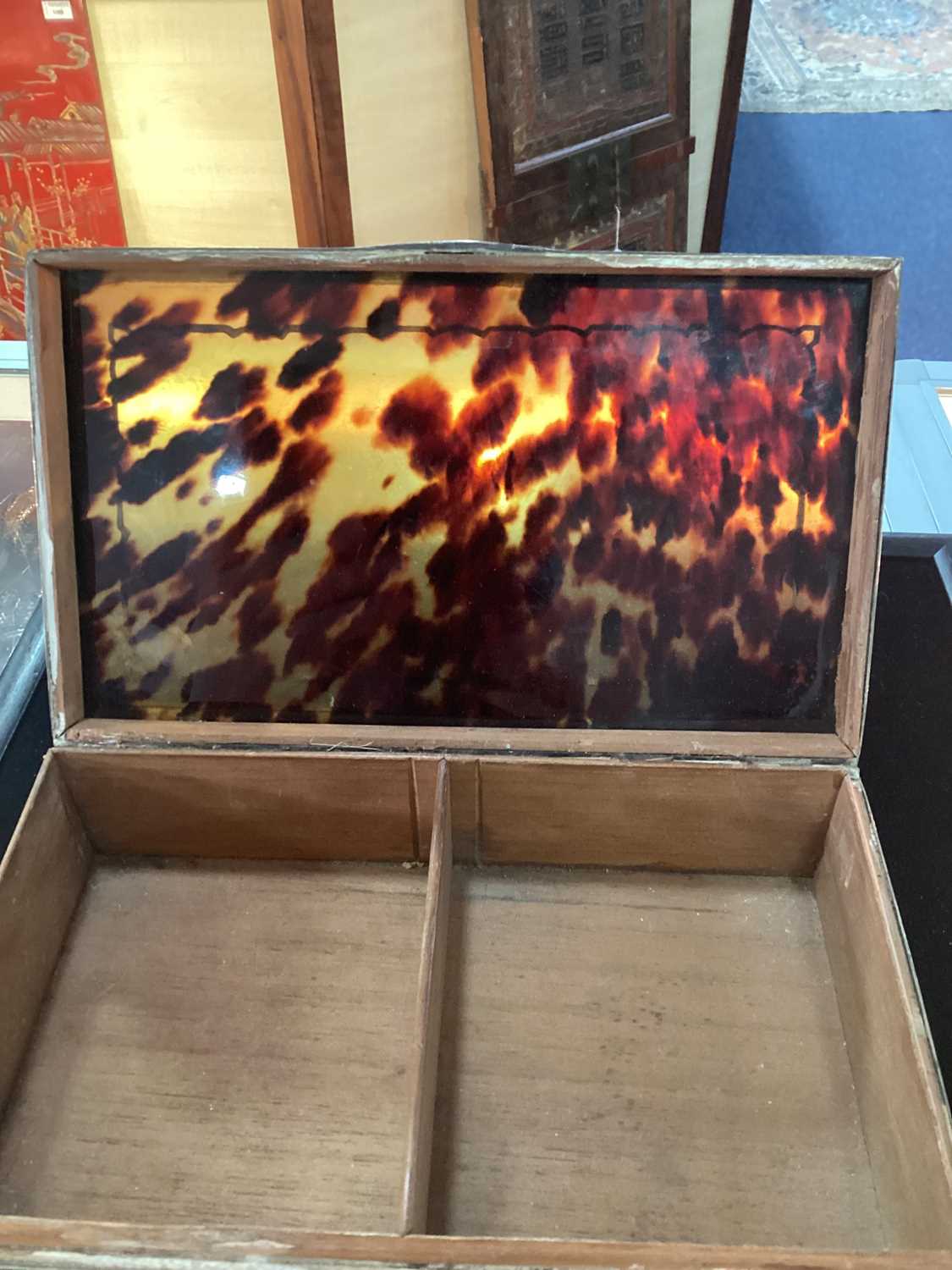 SILVER AND TORTOISESHELL CIGARETTE BOX, MARK'S RUBBED - Image 9 of 10