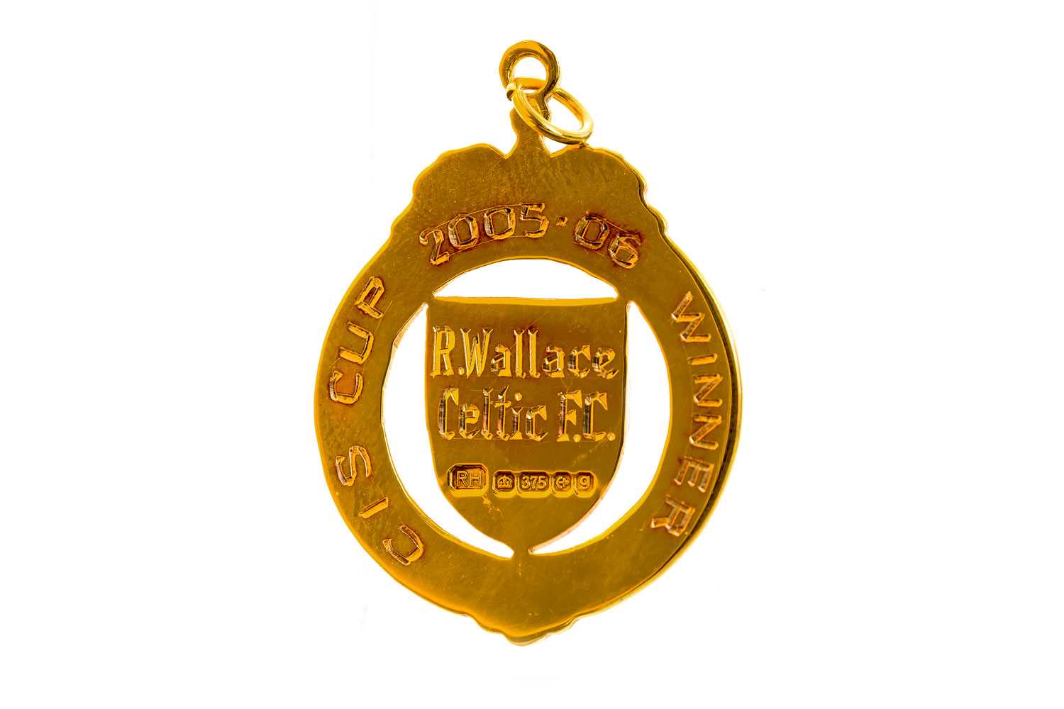 ROSS WALLACE OF CELTIC F.C., LEAGUE CUP WINNERS GOLD MEDAL, 2005/06 - Image 2 of 2