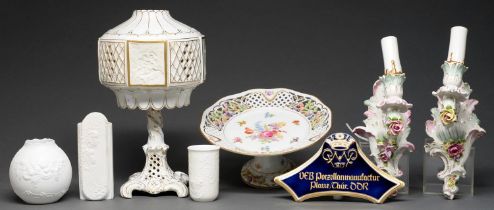 Miscellaneous German ornamental porcelain, second half 20th c, to include a tray and various objects
