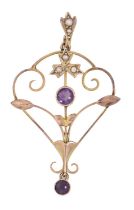 An Edwardian amethyst and split pearl openwork pendant, in gold, 41mm, 1.6g Good condition