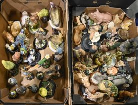 A quantity of ceramic and resin animals, by Border Fine Arts, Leonardo and others