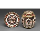 A Royal Crown Derby Imari pattern ginger jar and cover and a pin tray, late 20th c, ginger jar and