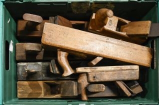 A quantity of early 20th c carpenter's box planes, 43cm l and smaller, a Victorian brass mounted