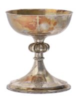 An Elizabeth II silver replica of the Lincoln Chalice from the grave of Bishop Gravesend, foot