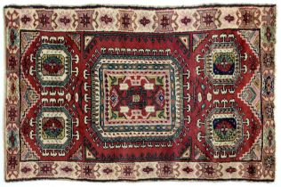 A Turkish Bergama rug, early 20th c, 160 x 102cm