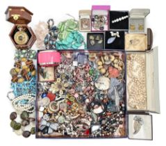 Miscellaneous costume jewellery, principally beads and necklaces