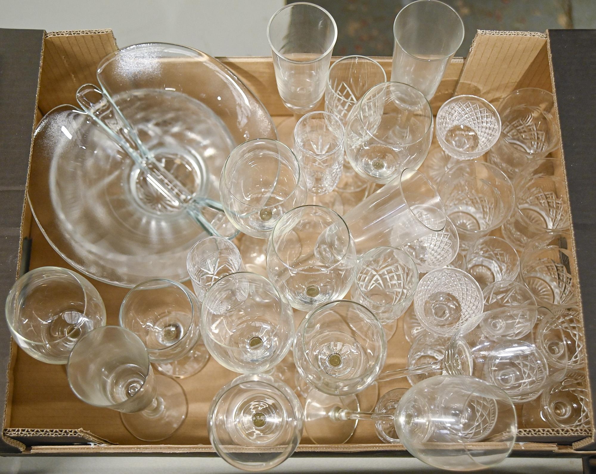 Miscellaneous glassware, including cut glass and other decanters, demijohns, vases, drinking - Image 2 of 4