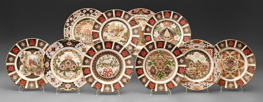 Ten Royal Crown Derby Japan pattern Christmas plates, 1991 and later, 21.5cm diam, printed marks and