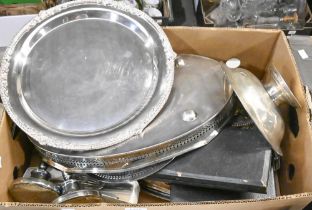 Miscellaneous plated ware, mid 20th c and later, including a pair of wine coasters, tea tray with