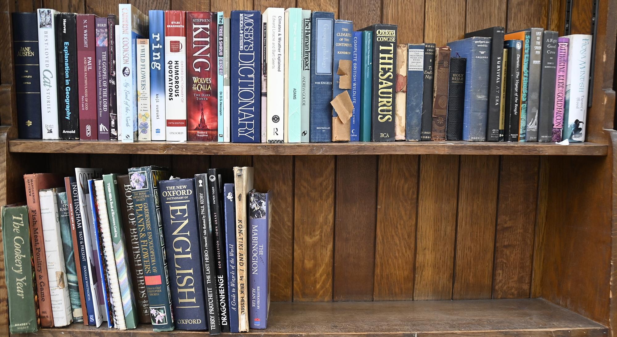 Books. Three and a half shelves of general stock, 20th c, including Robin Hobb and further - Image 2 of 2