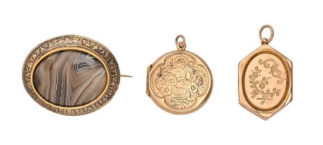 A 9ct gold locket, 26mm diam, Birmingham 1912, 4.6g, another locket and an agate brooch (3) Good