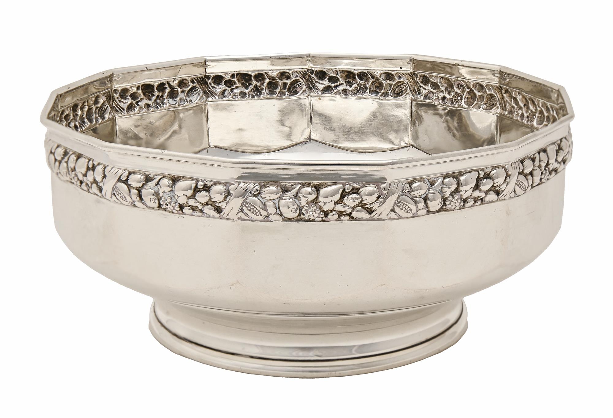A German silver fruit bowl, early 20th c, 22cm diam, by L A Gundel, maker's and control marks and