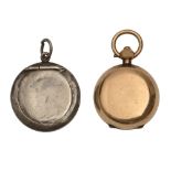 An Edwardian gold plated sovereign case and a silver compact (2) Sovereign case in good condition.