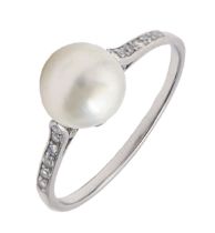 A pearl ring, early 20th c, with diamond shoulders, in white gold, pearl 8mm diam, 3.2g, size P