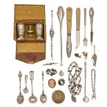 Miscellaneous silver and other articles, to include a silver hafted button hook, costume jewellery