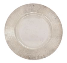 An Elizabeth II silver dish, with textured border, 18cm diam, by C J Vander Ltd, London 1972, 9ozs