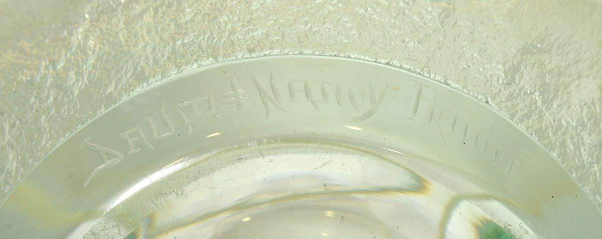 Two Daum glass bowls, etched Daum Nancy France, one 18cm diam Small chip to rim of white glass bowl - Image 2 of 3