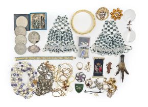 Costume jewellery including silver brooches