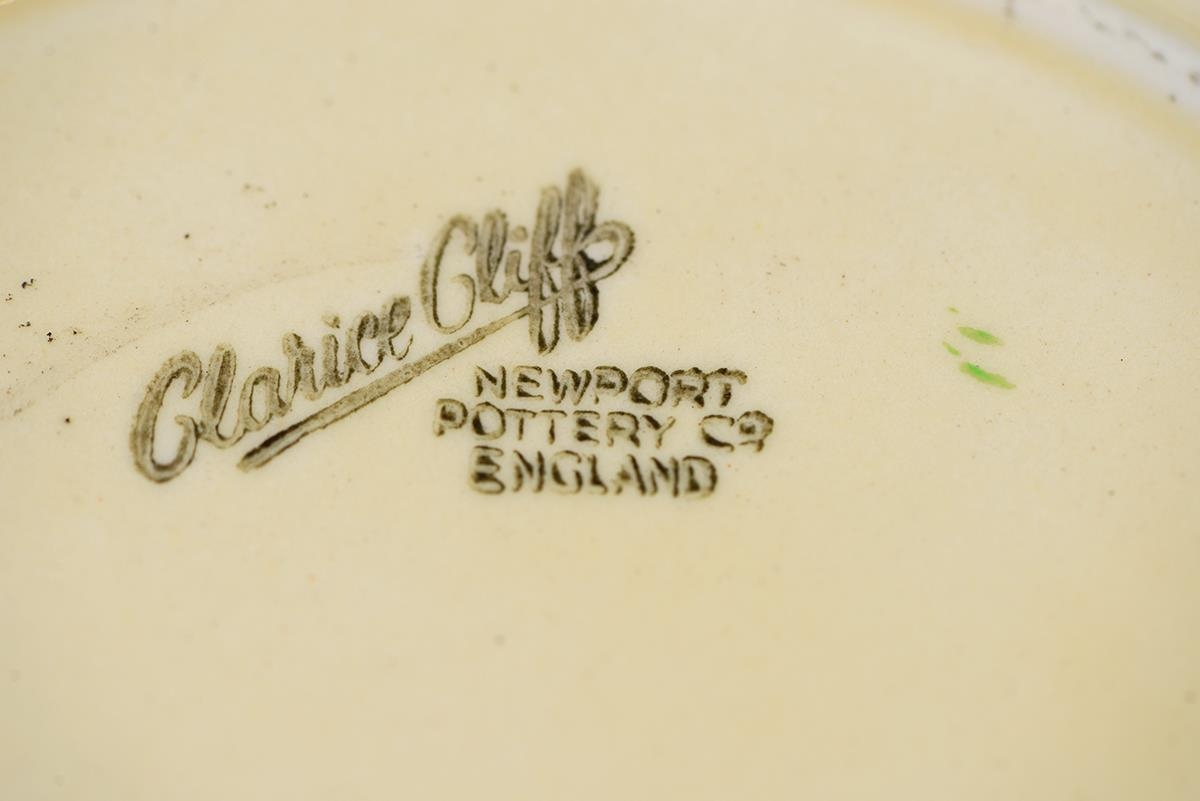 A Wilkinson & Co and Newport Pottery Clarice Cliff fish service,  platters 15cm (22) - Image 3 of 3