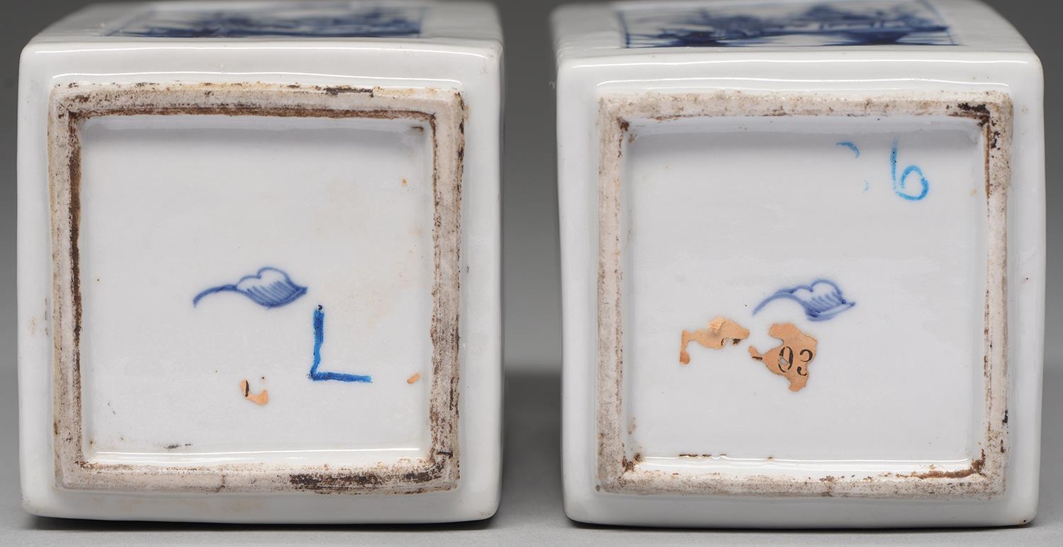 A pair of Chinese blue and white tea caddies, 19th c or later, of square section, each side - Bild 2 aus 2
