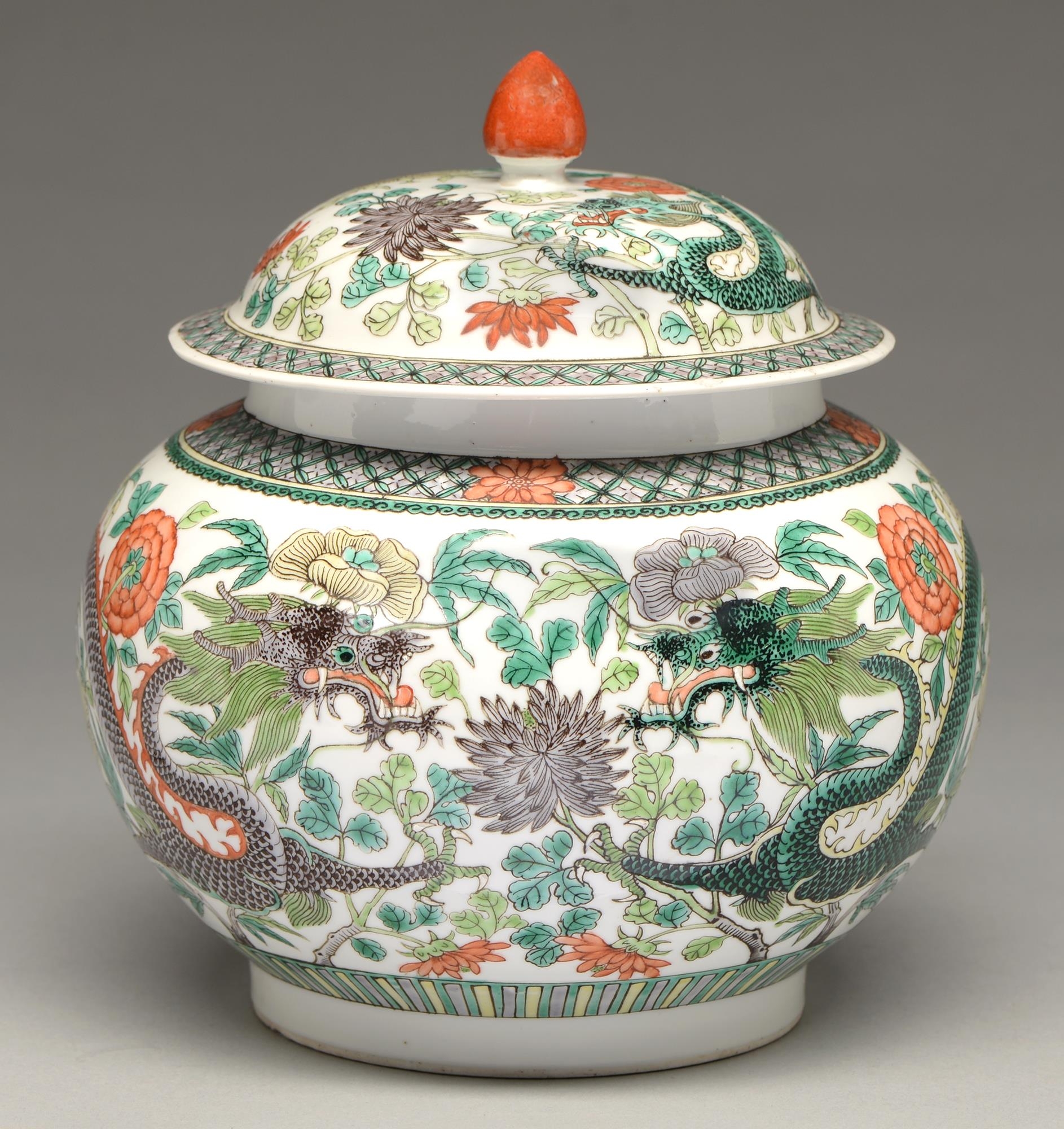 A Chinese famille verte jar and cover, 19th / 20th c, enamelled with dragons and flowers in diaper