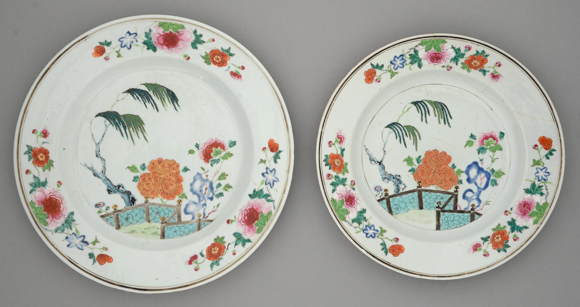 A graduated pair of Chinese famille rose dishes, 18th c, painted with peonies, willow and
