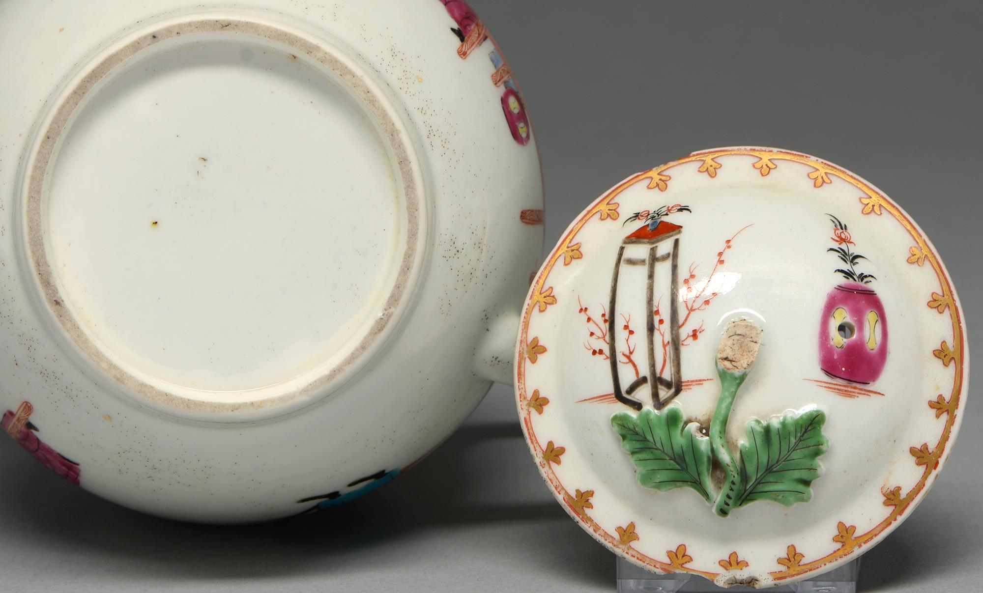 A Worcester teapot and cover, c1770, painted to both sides in overglaze enamels with Chinese figures - Image 2 of 2