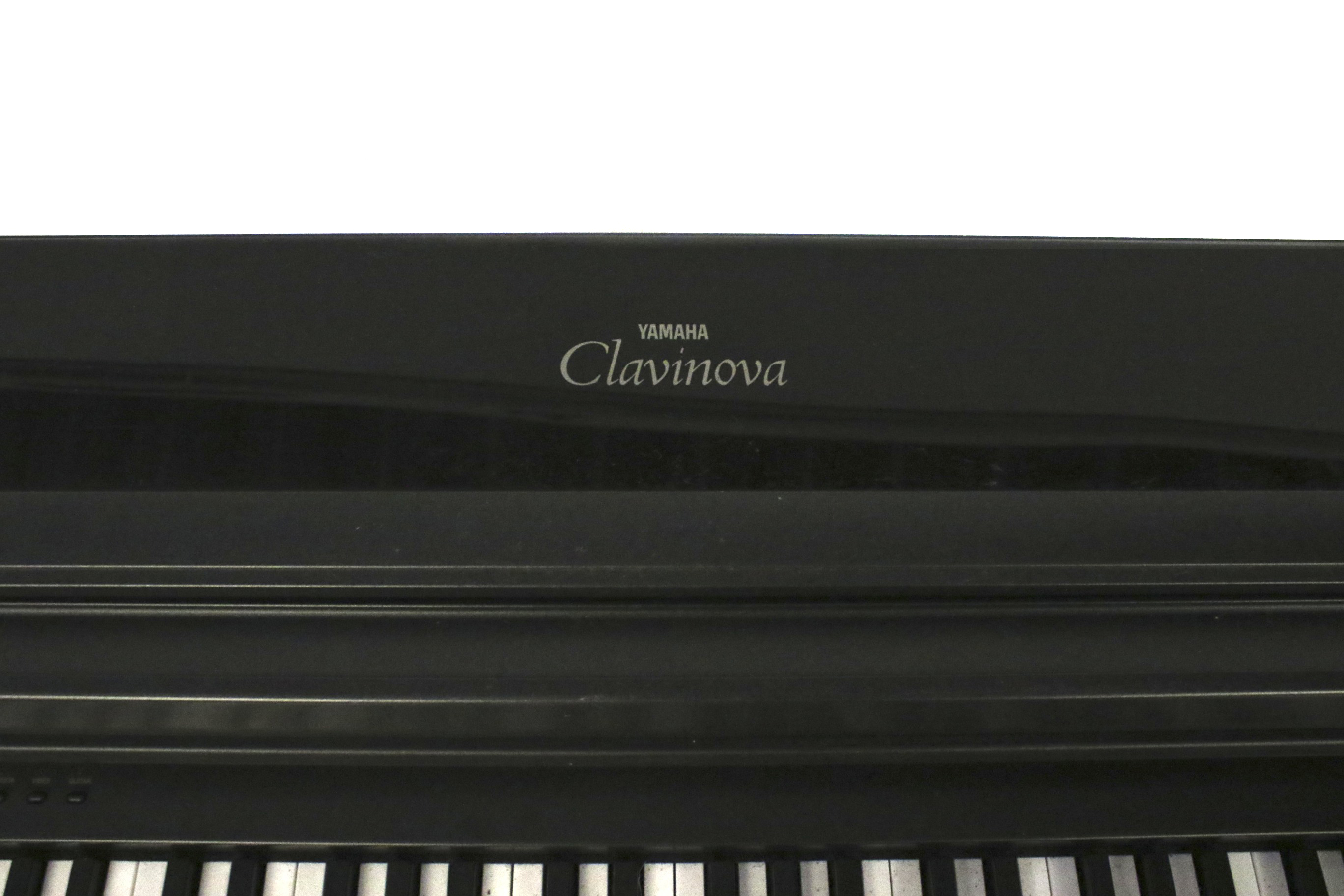 A Yamaha Clavinova CLP-550 electronic piano. S/n. 27117 with stand, stool. - Image 2 of 3