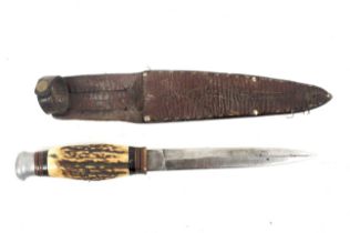 A 20th century single blade knife.