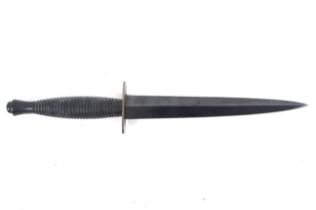 A reproduction of the 1940s Fairburn Sykes fighting knife.