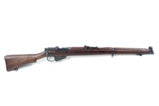 A .303 short mag Lee Enfield bolt action rifle.