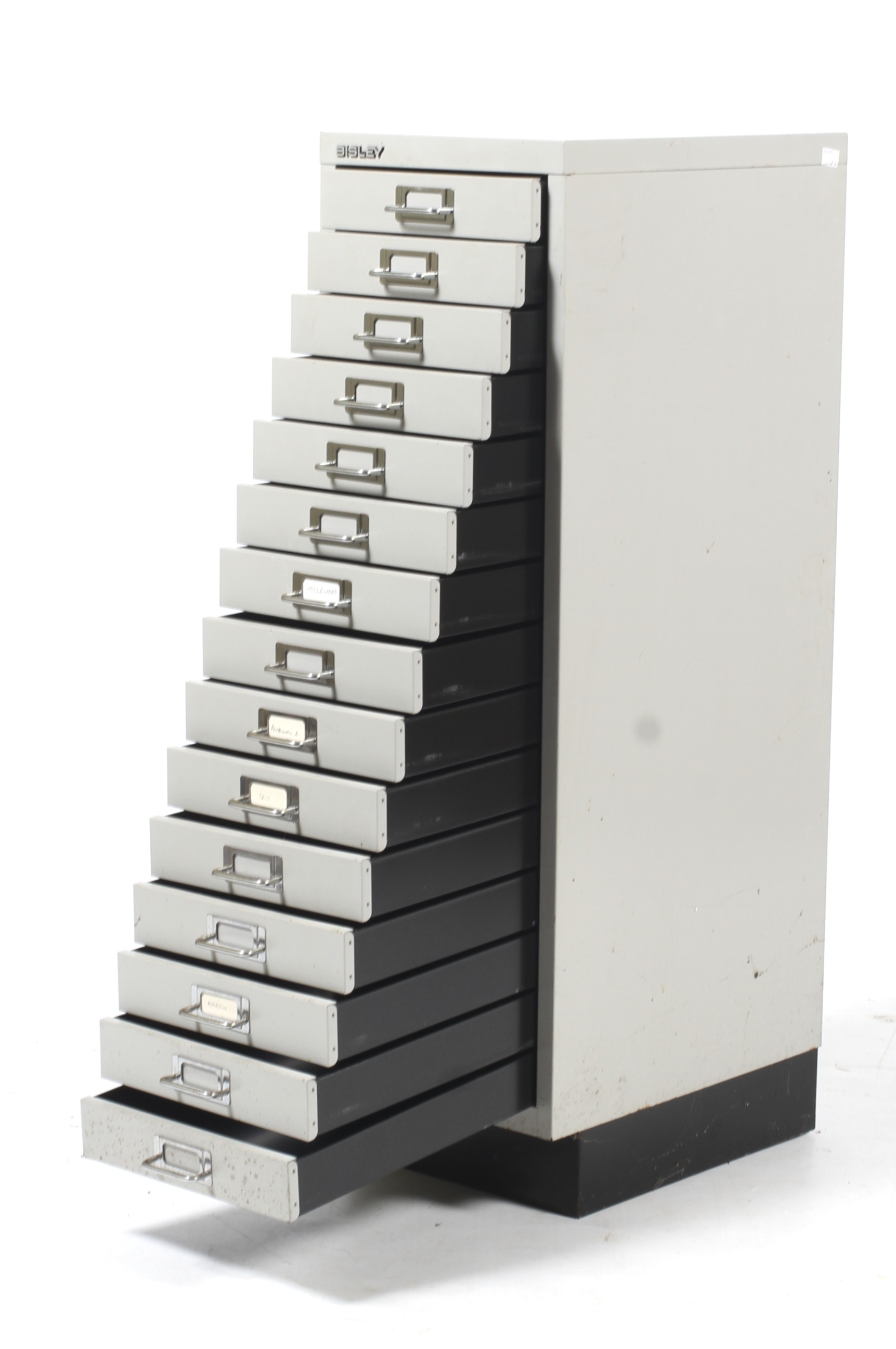 A Bisley grey metal fifteen drawer filing cabinet. - Image 2 of 2