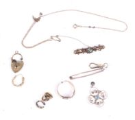 A collection of late Victorian and later gold jewellery and other items.