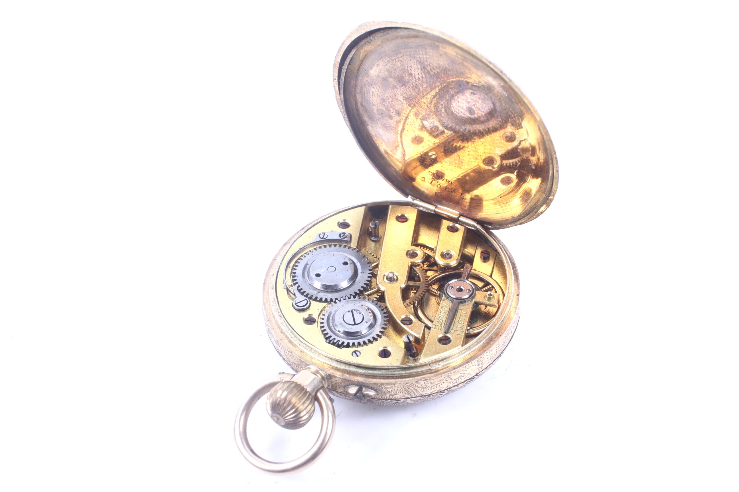 An early 20th century gold open face keyless fob watch. - Image 4 of 4