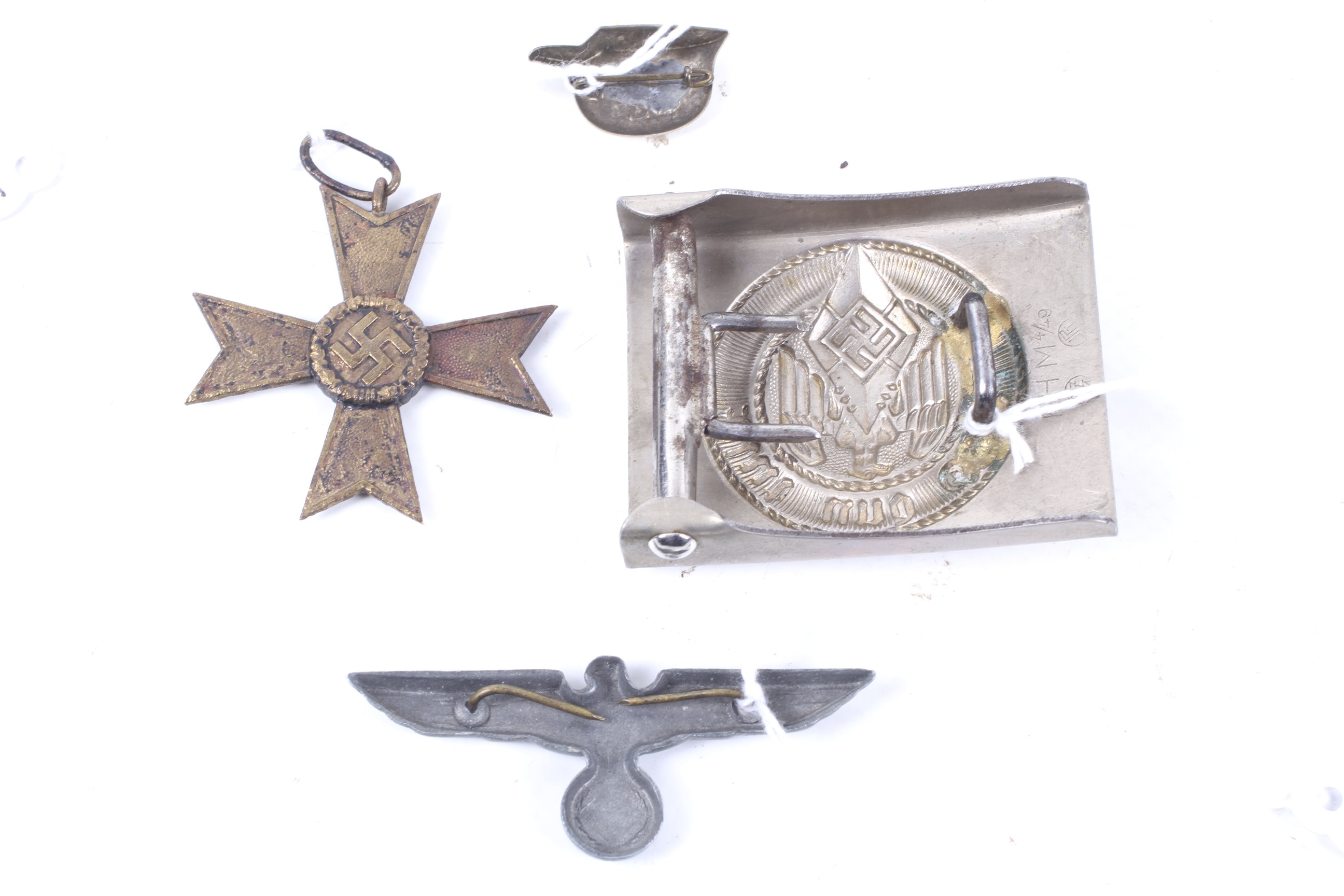 Four German military badges and buckles. - Image 2 of 2